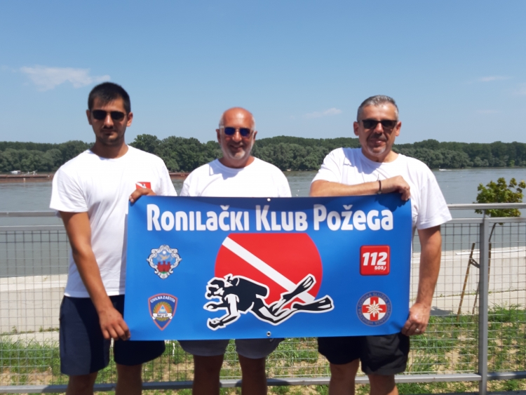Članovi Ronilačkog kluba Požega sudjelovali na eko akciji na rijeci Dunav u Vukovaru