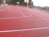 Označene linije na košarkaškom igralištu
