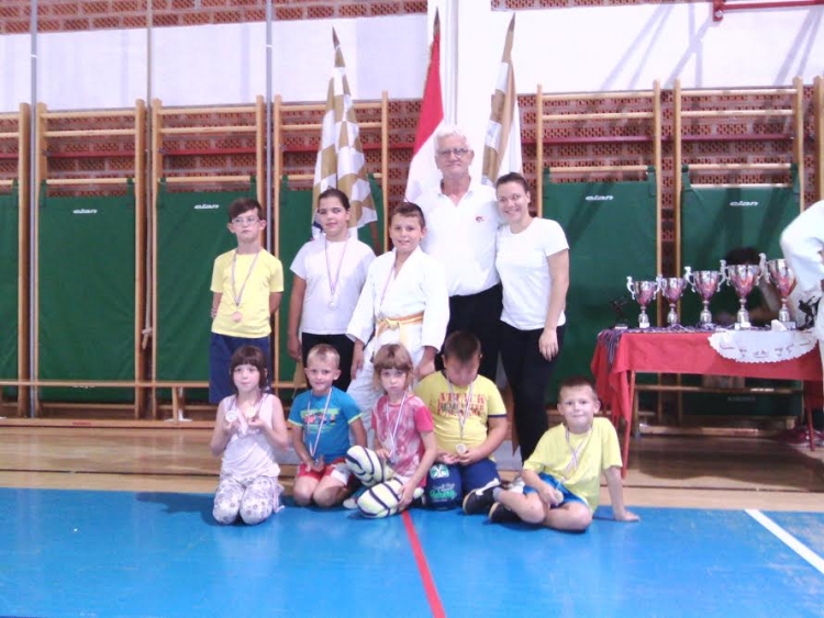 Mladi džudaši Judokana osvojili 10 medalja na turniru u Vinkovcima