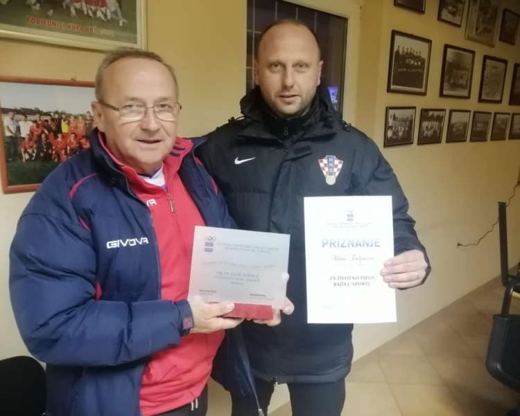 Požeški nogometni trener Milan Tomljenović dobio nagradu za životno djelo od Zajednice športskih udruga i saveza Brodsko - posavske županije