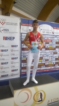 Jan Letić (GD Sokol) osvojio 1. mjesto pojedinačno (Juniori B program) na državnom prvenstvu u gimnastici