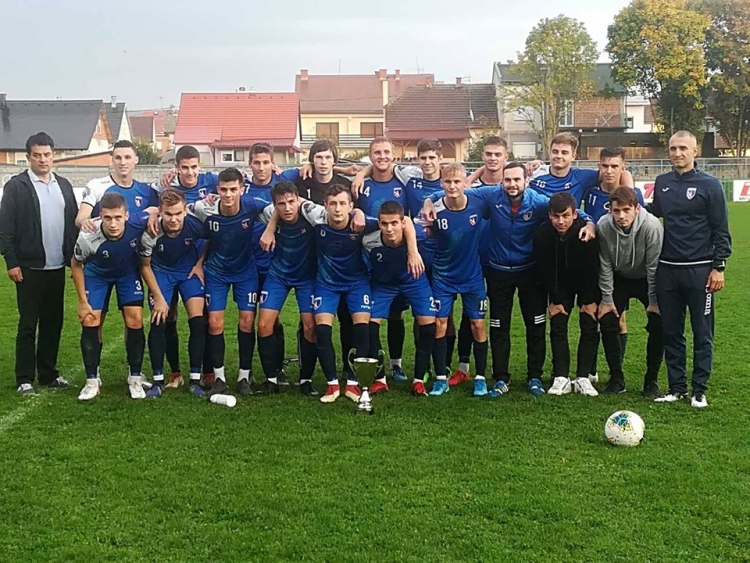 Juniori Slavonije osvojili Županijski nogometni kup