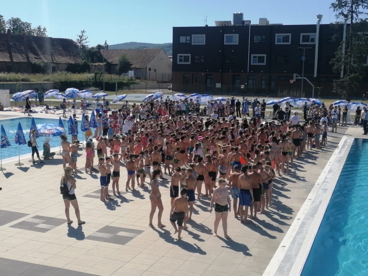 Svečano otvorena Škola plivanja Požeškog športskog saveza i Grada Požege