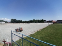 Na igralištu Slavonije u tijeku su posljednji pripremni radovi prije postavljanja terena s umjetnom travom