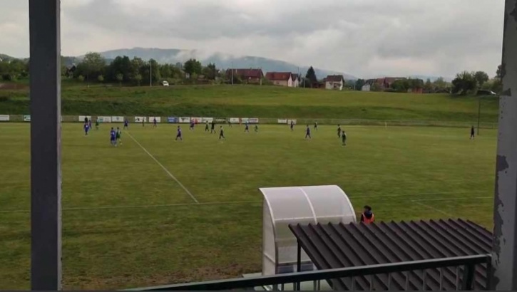 Slavonija izborila polufinale Županijskog nogometnog kupa pobjedom na gostovanju kod Hajduka u Pakracu, Parasan nakon jedanaesteraca ispao od Slavena (Gradac)